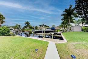 Waterfront Getaway
